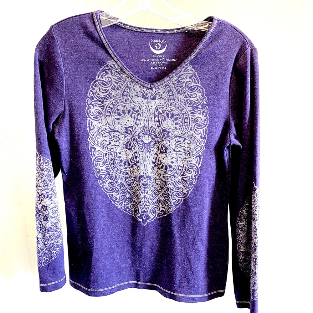 Chico’s Zenergy Purple Knit Top. Chico’s Size 0 (Small).
